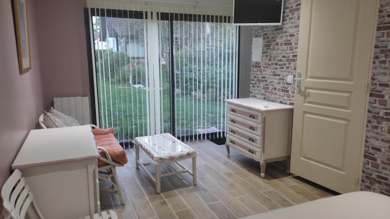 Ferienwohnung Chez Chon Et Jean-Marie Hermanville-sur-Mer Exterior foto